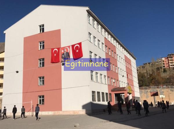 Cumhuriyet Anadolu Lisesi (HAKKARİ MERKEZ)